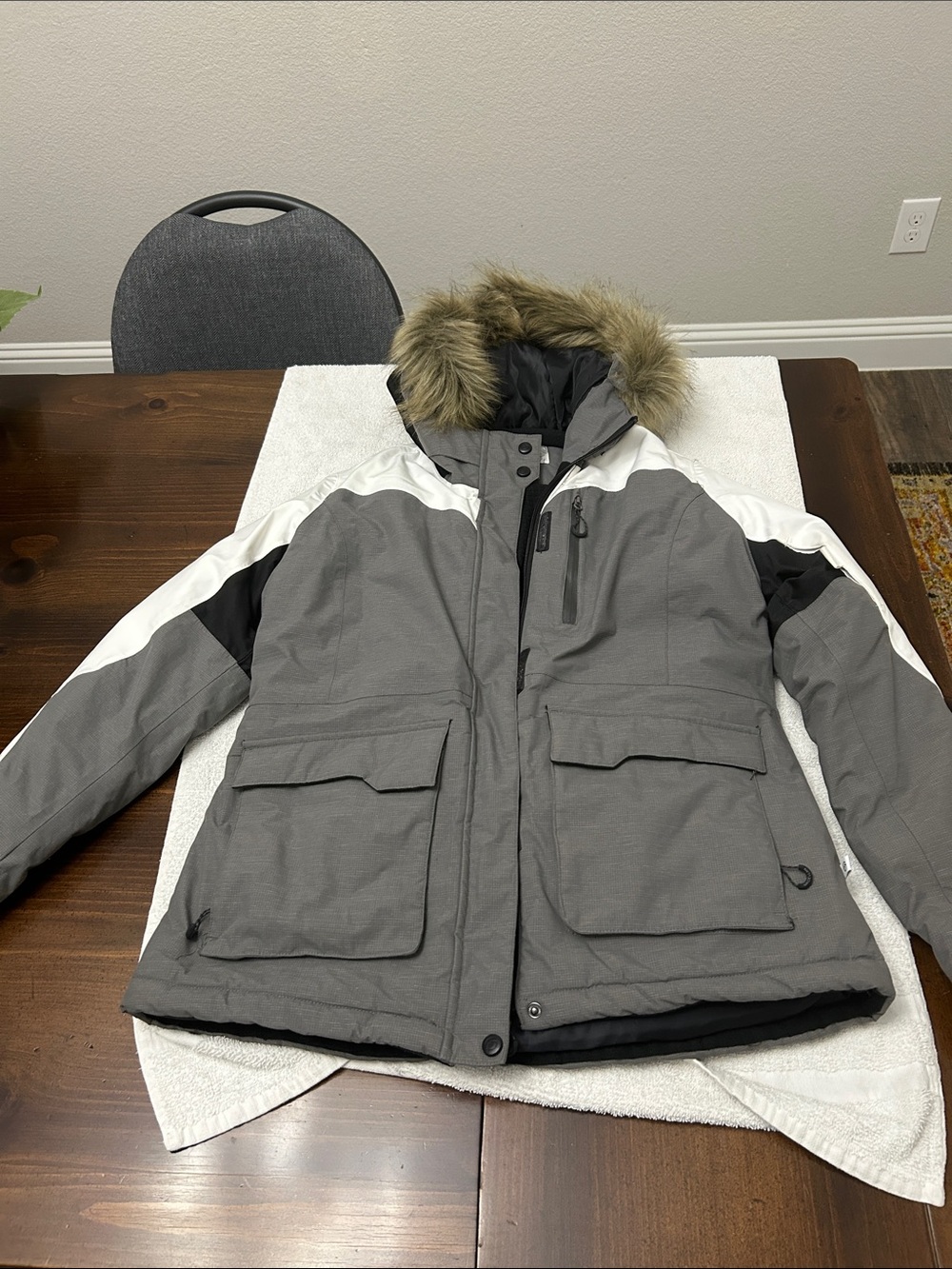 Magellan Outdoors Gray and White Women’sSki Parka with Faux-Fur Hood